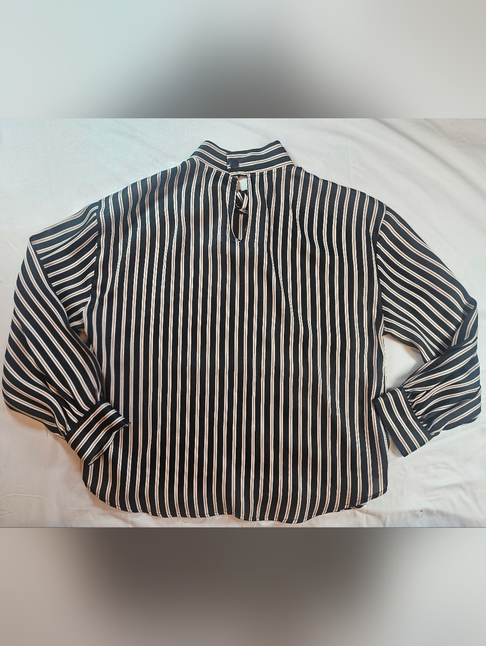 Zara Basic Womens Black & White Striped Long Sleeve Neck Tie Satin Blouse Sz L - Picture 12 of 14